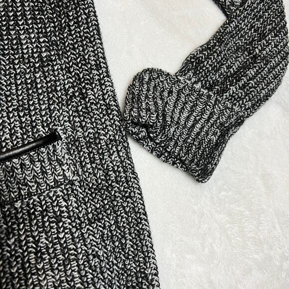 Romeo & Juliet Couture Cable Knit Rib Trim Long Line Open Front Cardigan Size S - Picture 5 of 11